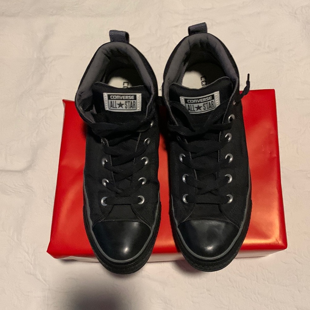Converse All-Star Men’s size 9